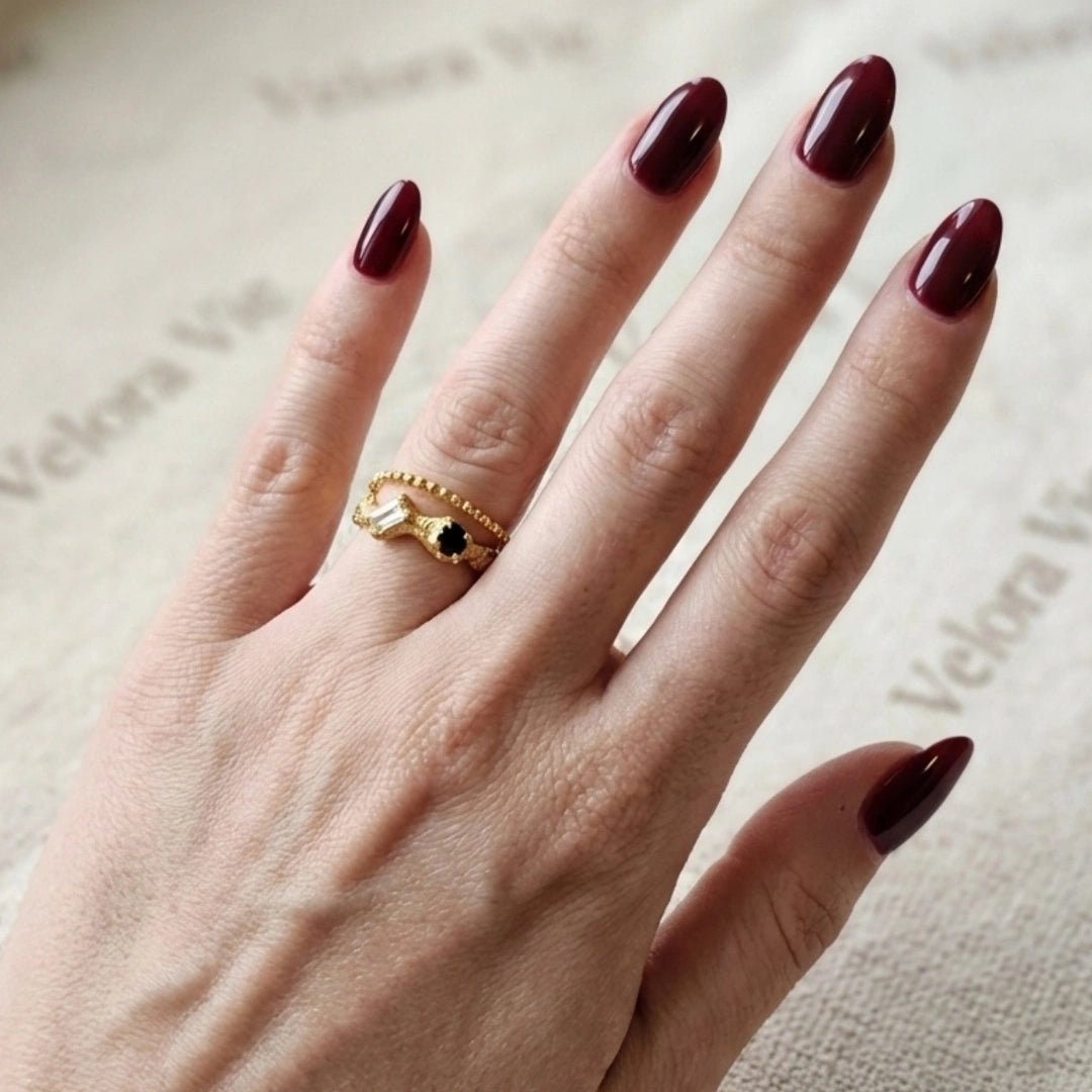 VV000000001-S-A-18KG - Empress Ardent Ring - Velora Vie