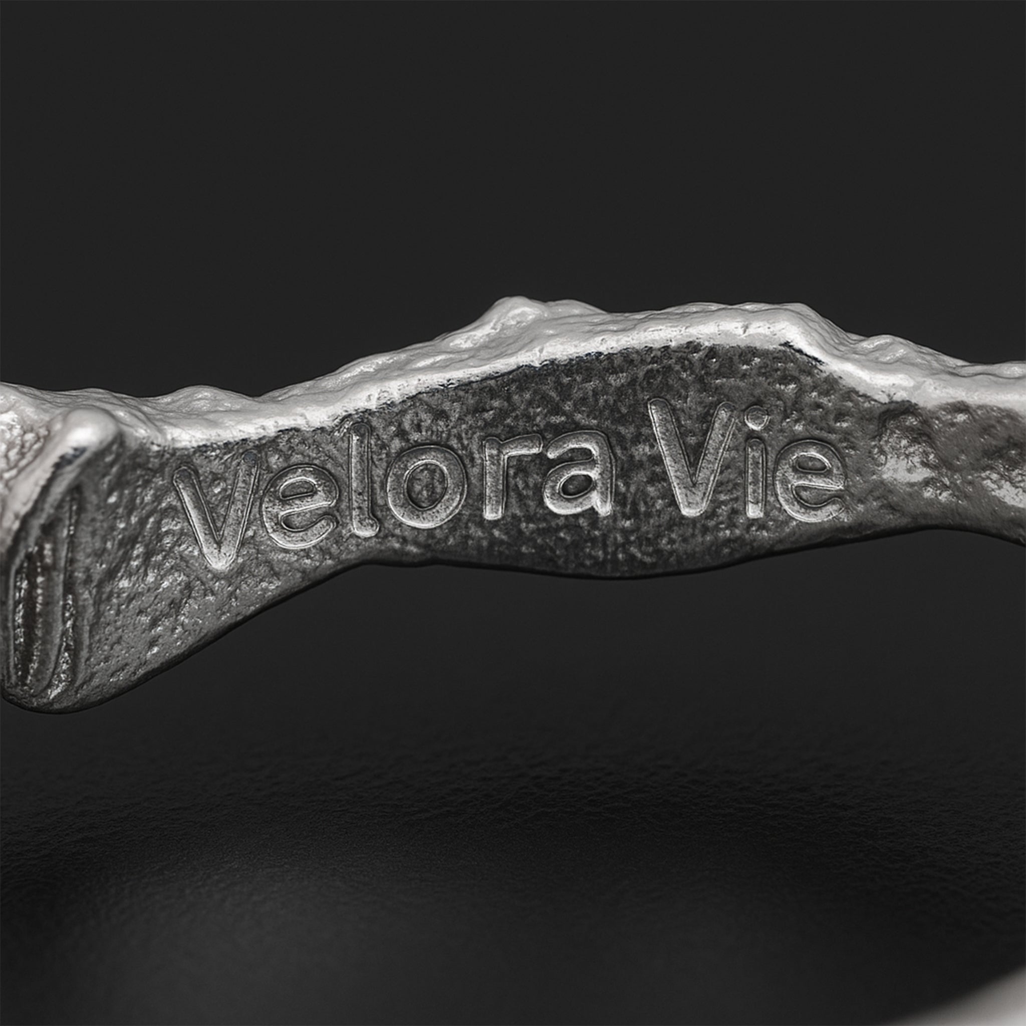 VV000000001 - S - A - R - Empress Ardent Ring - Velora Vie