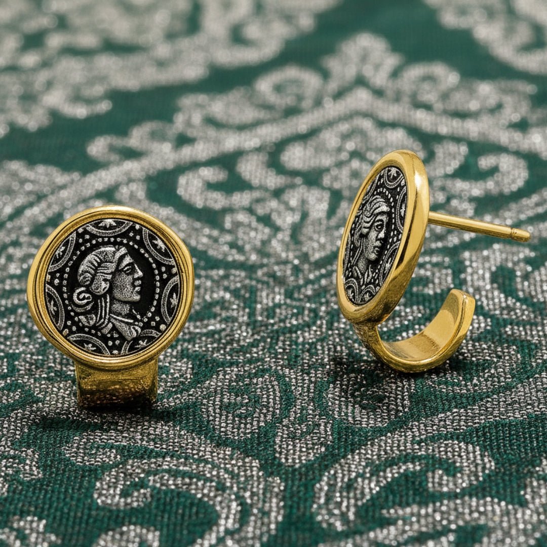 VV000000012-S-18K - Sovereign Seal Stud Earrings - Velora Vie