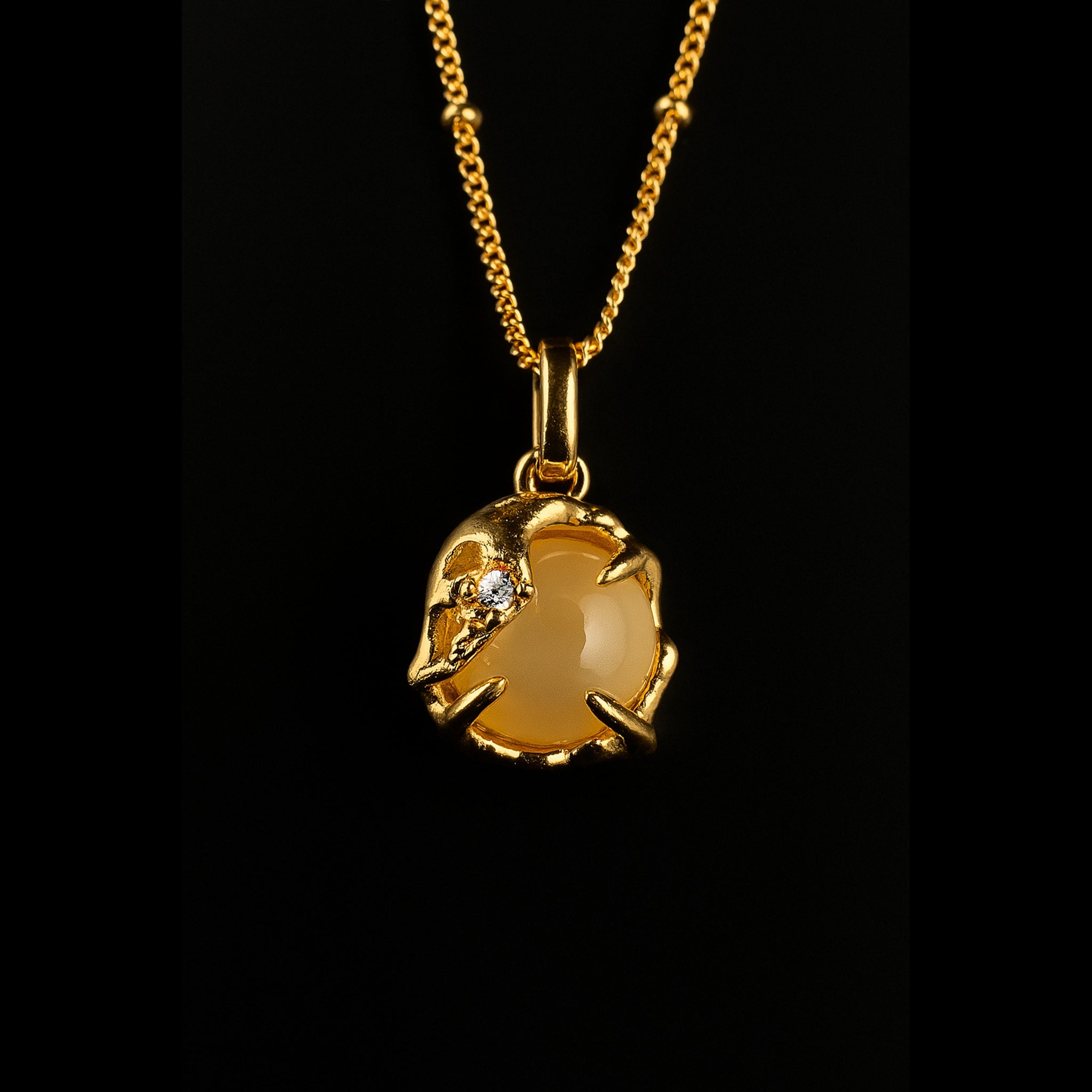 VV000000023 - S - AS - 18KG - Moonseed Necklace - Velora Vie