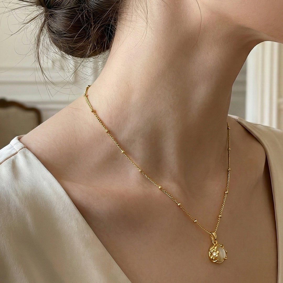 VV000000023-S-AS-18KG - Moonseed Necklace - Velora Vie