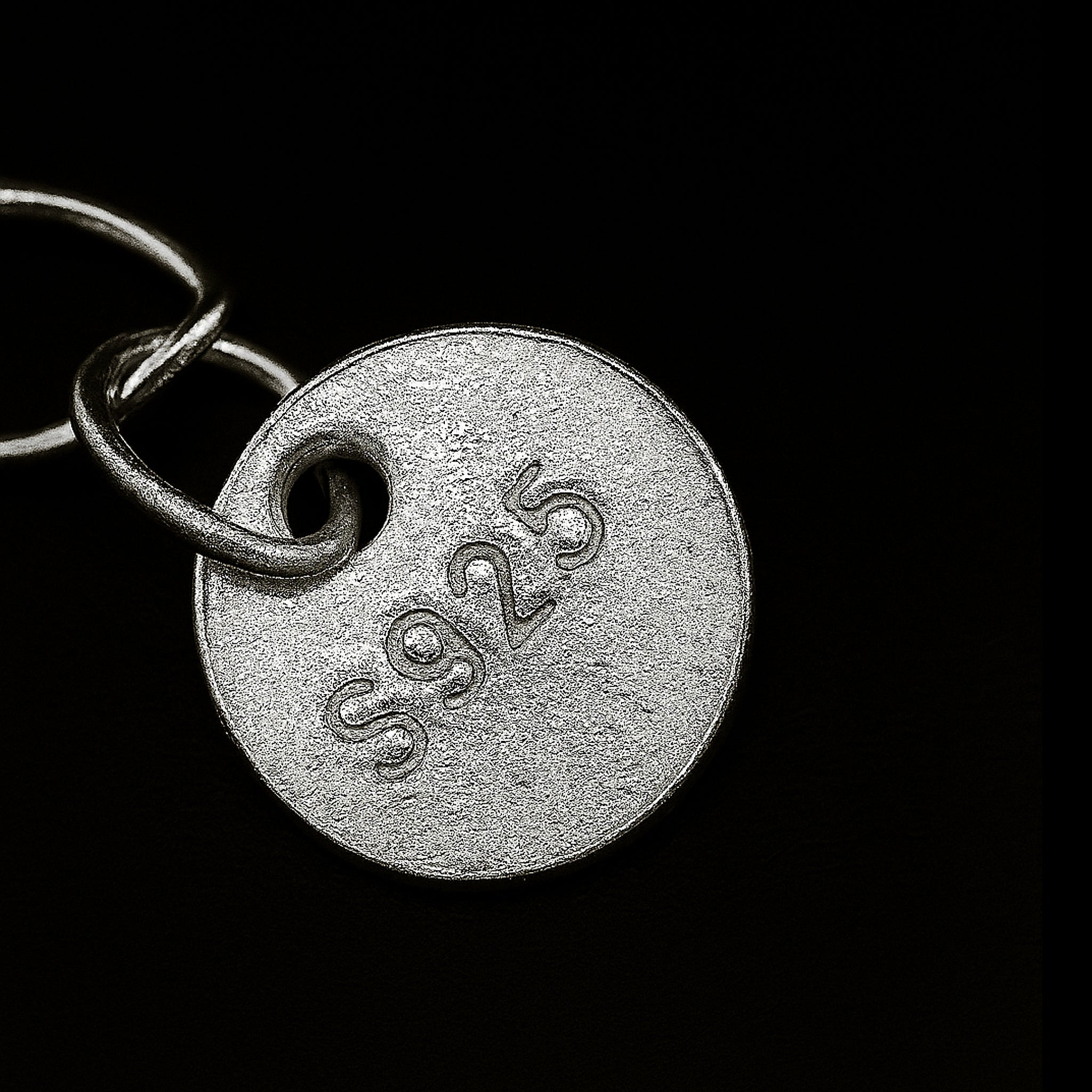 VV000000023 - S - AS - R - Moonseed Necklace - Velora Vie