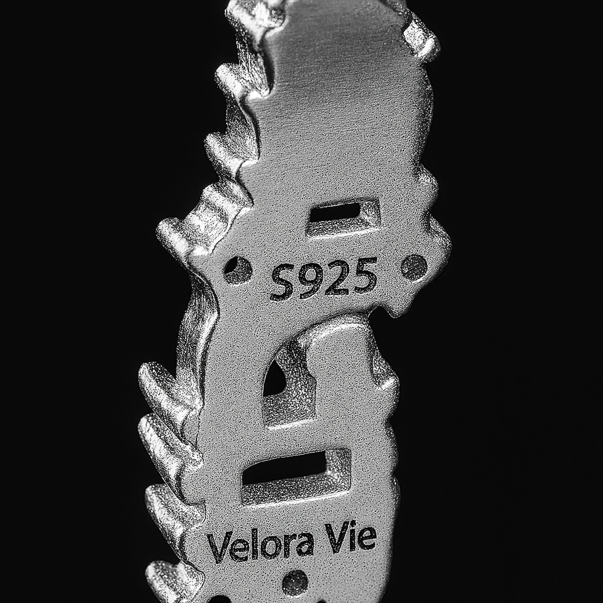 VV000000035 - S - SP - R - Empire Snap Bracelet - Velora Vie