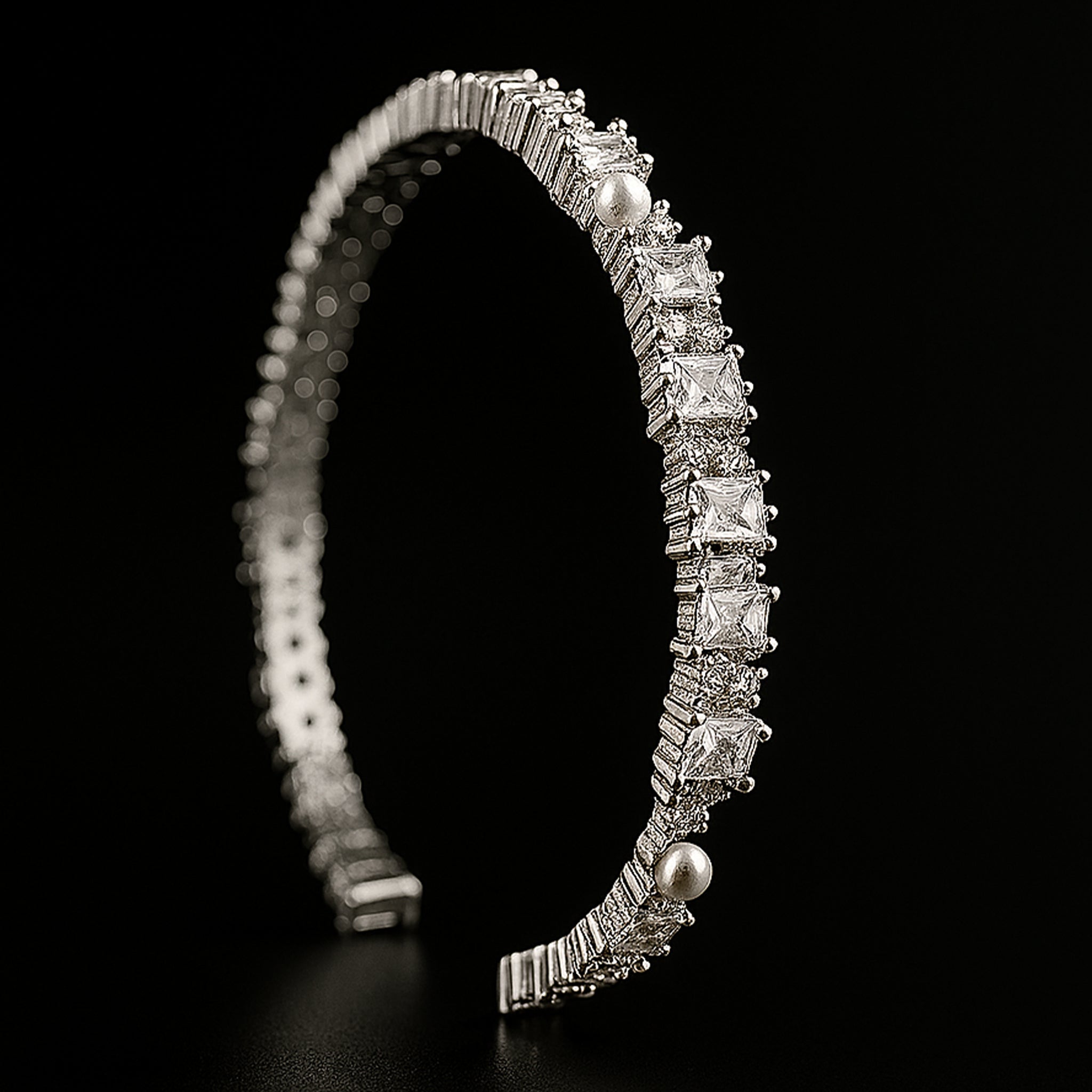 VV000000035 - S - SP - R - Empire Snap Bracelet - Velora Vie
