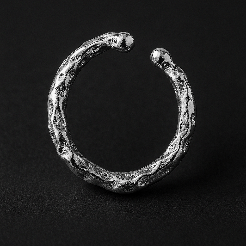 VV000000040 - S - R - Gaia Grip Ear Cuff - Velora Vie